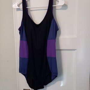Women's Lands End Swimsuit - Size 14, Chlorine resistant, soft cup, One piece